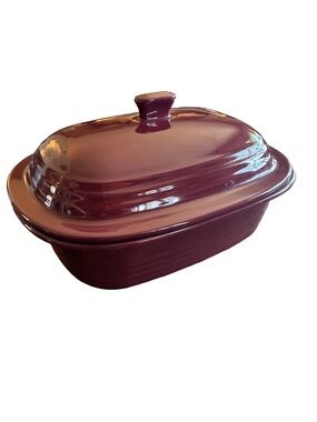 Pampered Chef Deep Covered Baker 3.1 Qt Cranberry Stoneware USA